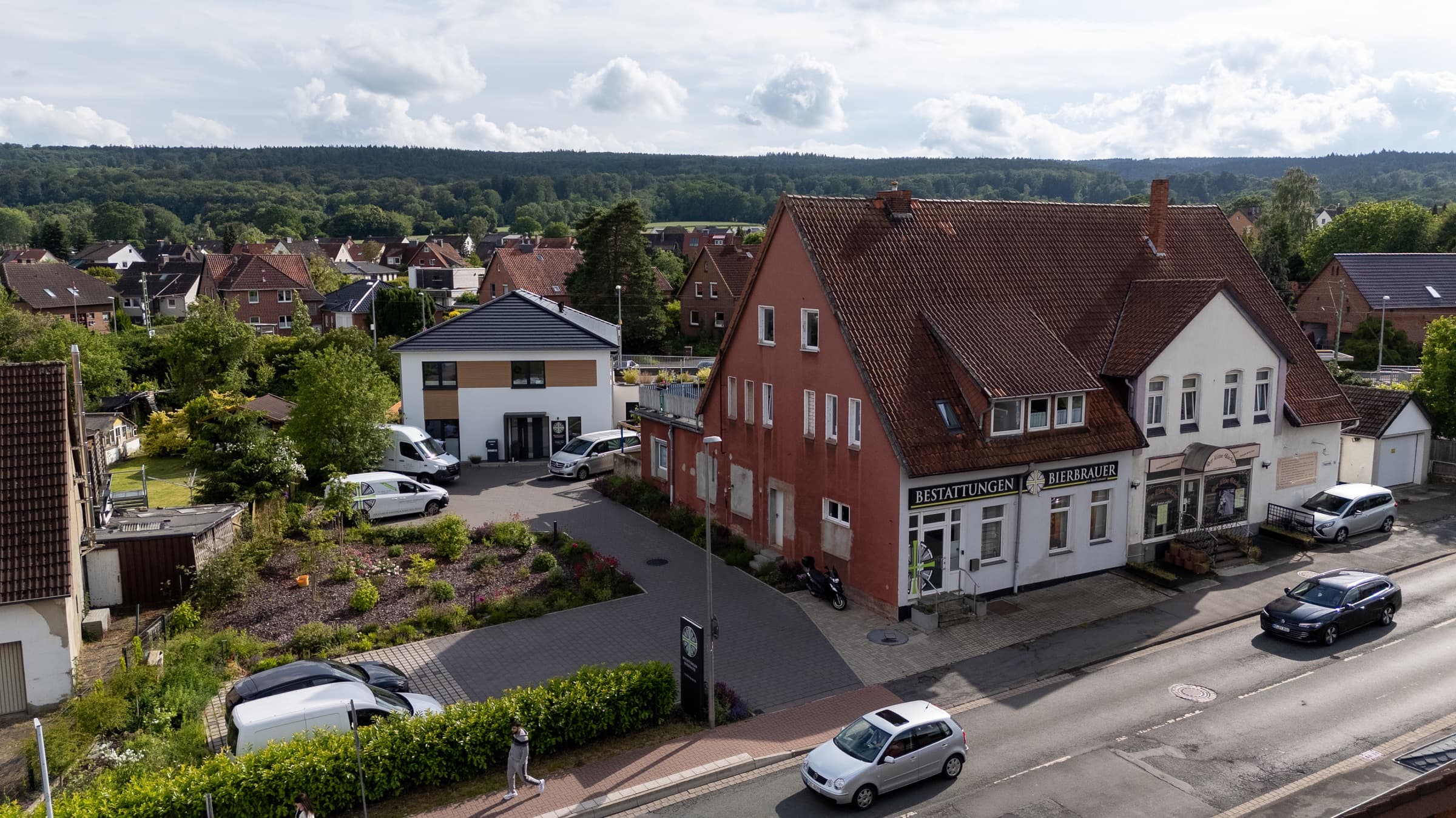 Das Bestattungshaus Bierbrauer und sein Neubau mitten in Barsinghausen